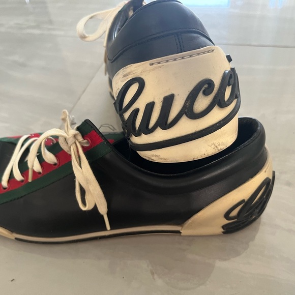 Black, red and green sneaker style Gucci shoes. - Picture 2 of 4